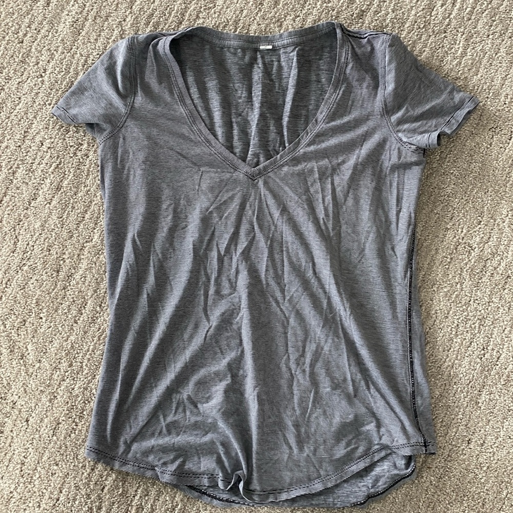 Lululemon Love V-Neck T-shirt
